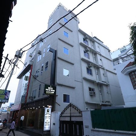 Hotel Pratap Grand Ранчи Экстерьер фото