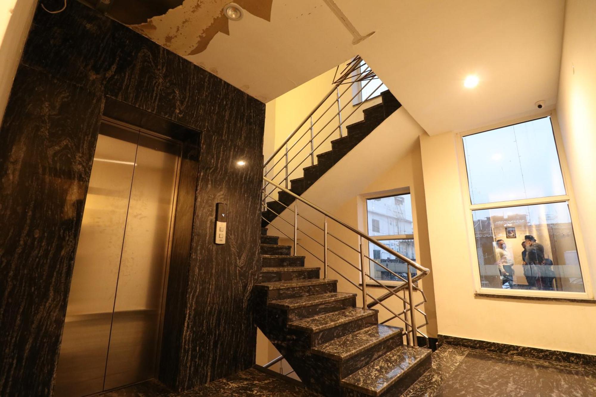 Hotel Pratap Grand Ранчи Экстерьер фото